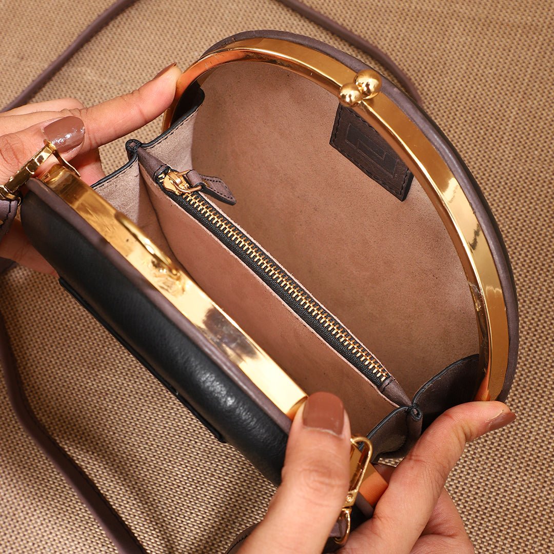 Circle Clutch - 